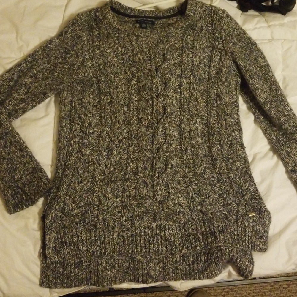 Tommy Hilfiger sweater